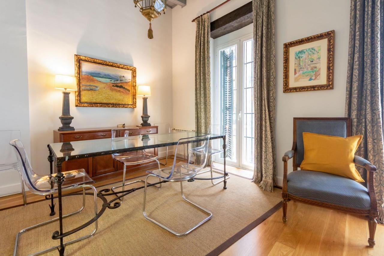 Museum Duplex And Patios, Historical Center, 8 Pax * Siviglia
